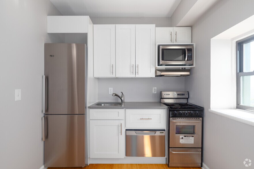 More Photos Of 200 Deal Lake Dr, Asbury Park Apartments For Sale