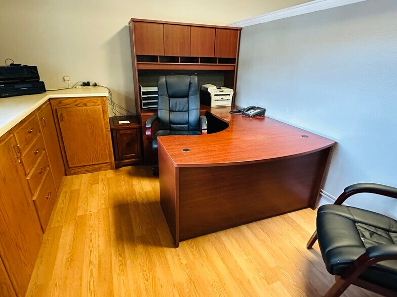 More Photos Of 1248 Laurel Ln, San Luis Obispo Office Residential For Sale