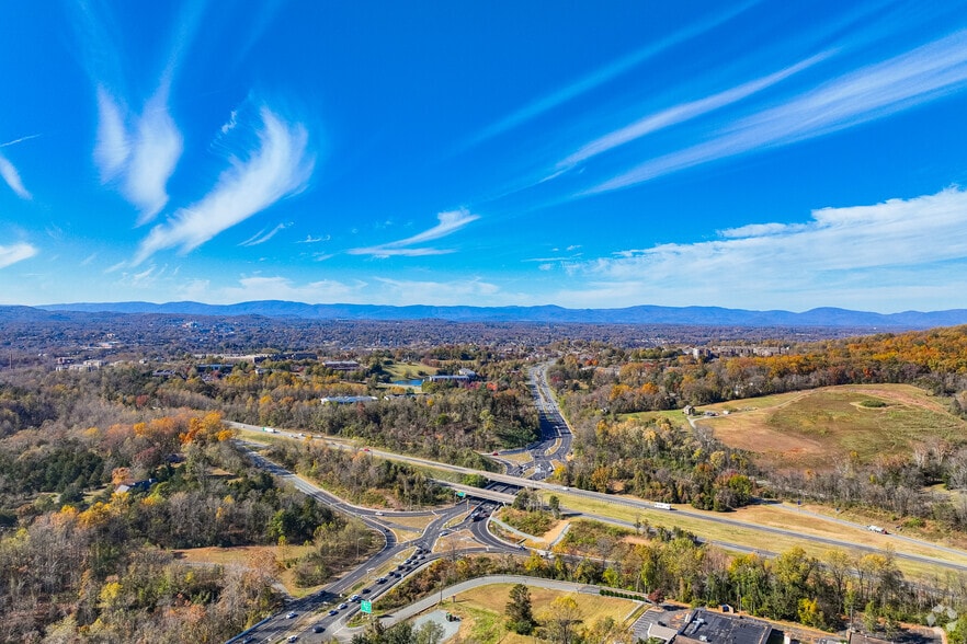 More Photos Of 1791 Richmond Rd, Charlottesville Restaurant For Lease