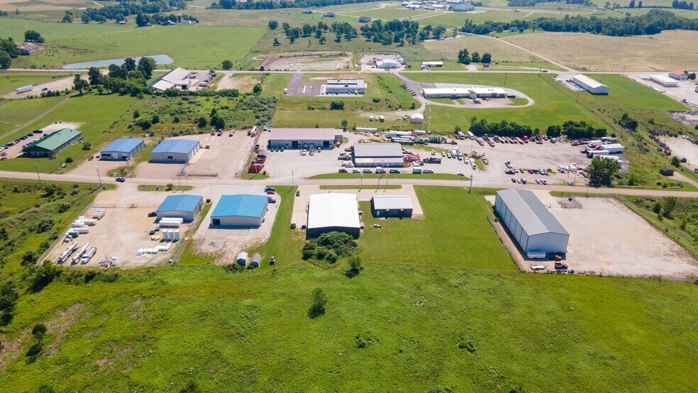 More Photos Of 66850 Executive Dr, Saint Clairsville Warehouse For Lease