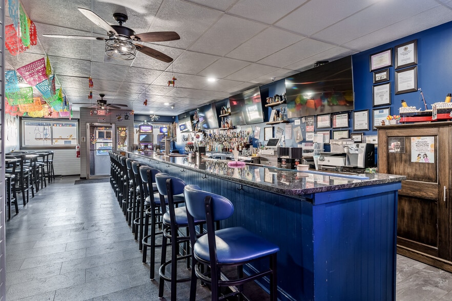 More Photos Of 415 N Center St, Durand General Retail For Sale