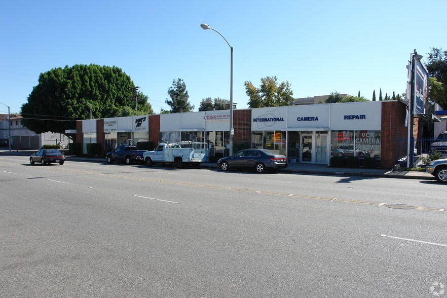More Photos Of 1194-1196 E Walnut St, Pasadena Storefront For Lease