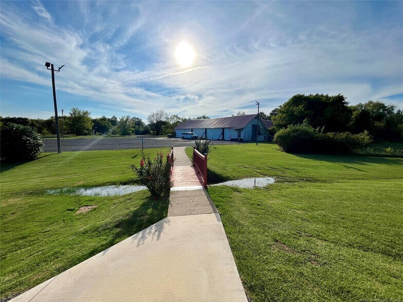 More Photos Of 2710 S Cherokee Dr, Muskogee Religious Facility For Sale