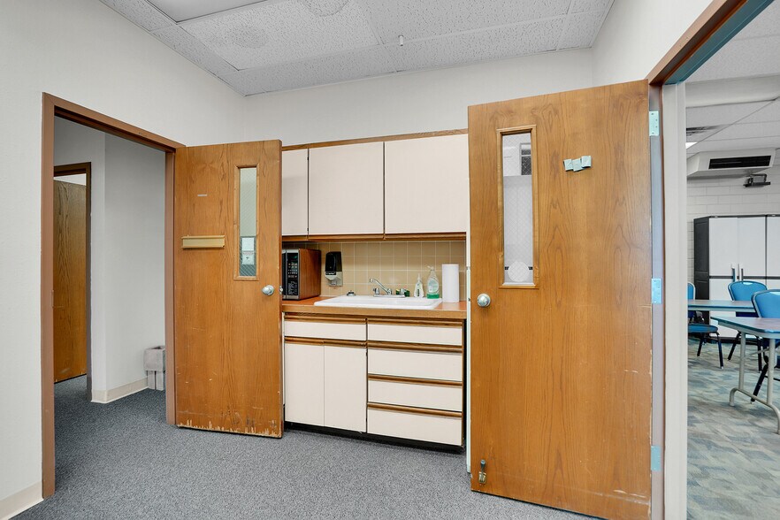 More Photos Of 330 Park Ave, Fort Lupton Office For Lease