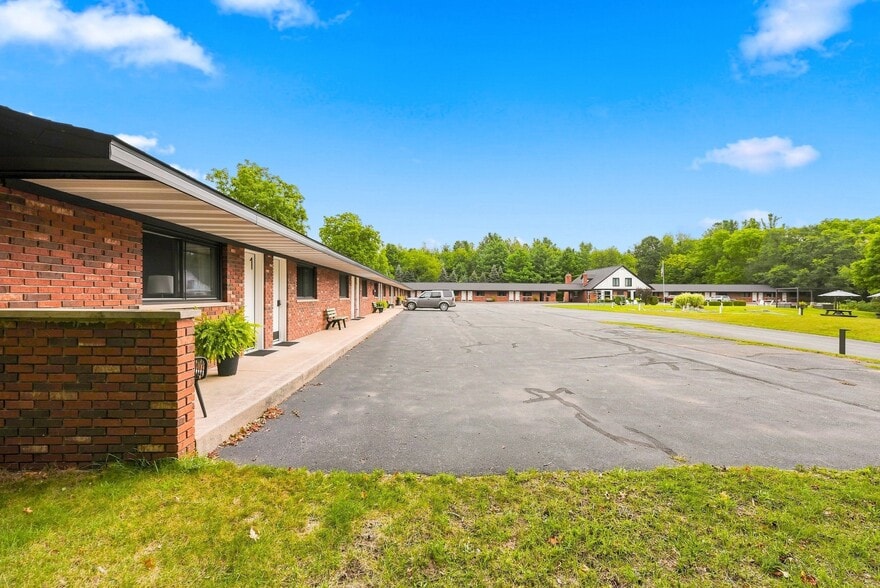 More Photos Of 8127 Chippewa Hwy, Bear Lake Hotel For Sale