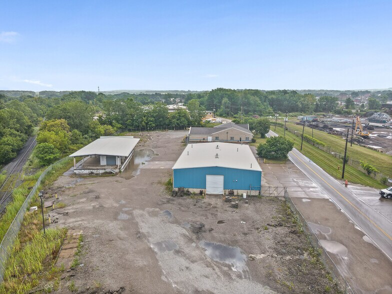 More Photos Of 37401 Stevens Blvd, Willoughby Flex For Lease