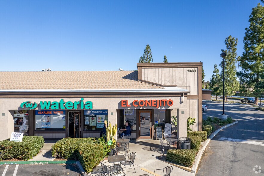 More Photos Of 24301 Muirlands Blvd, Lake Forest Freestanding For Lease