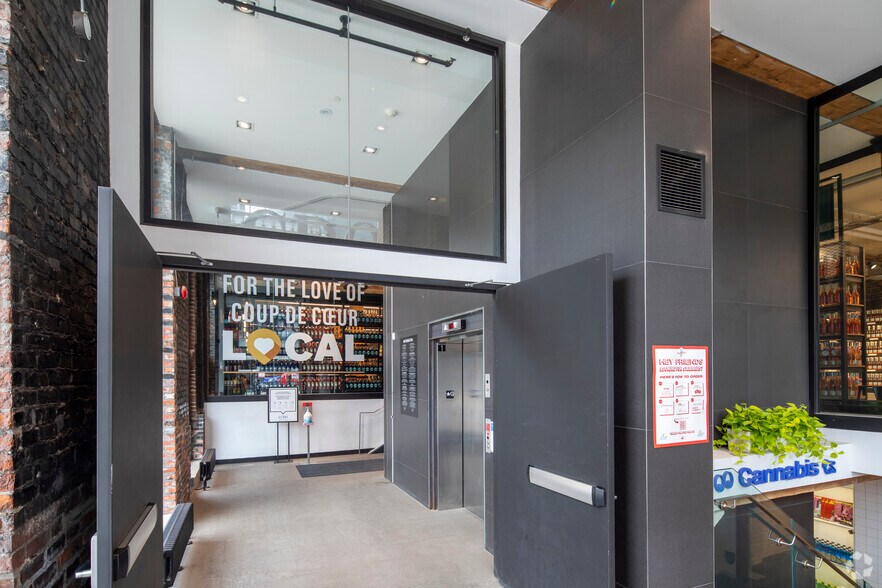 More Photos Of 49 Spadina Ave, Toronto Loft Creative Space For Lease