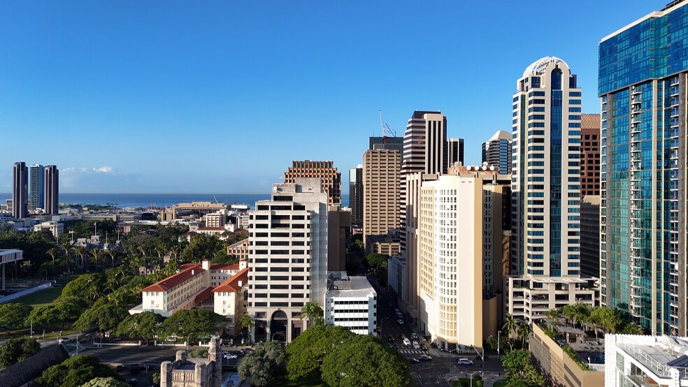 More Photos Of 1100 Alakea St, Honolulu Office For Lease