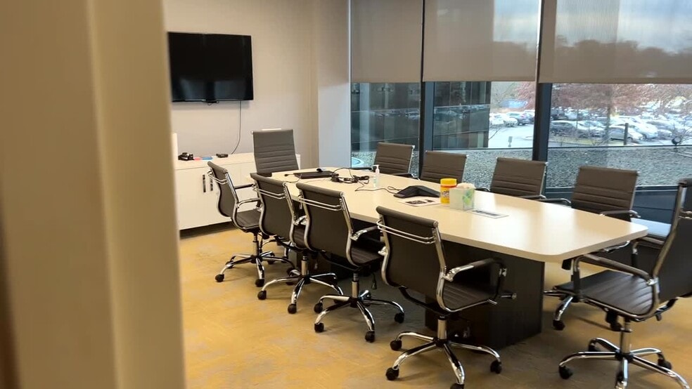 Primary Photo Of 186 Wood Ave S, Iselin Office For Lease