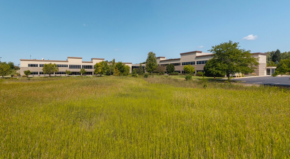 More Photos Of 6744 S Howell Ave, Oak Creek Office For Sale