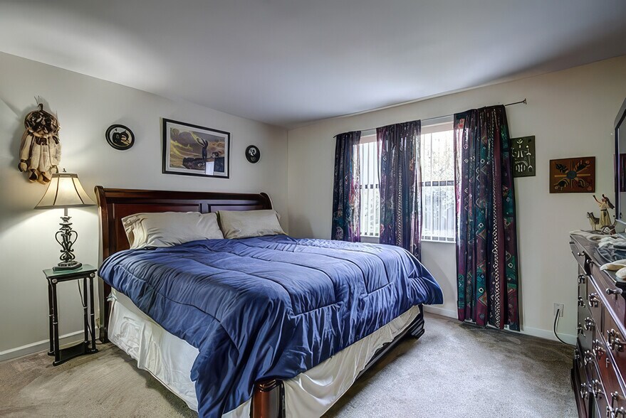 More Photos Of 126 Walton Ferry Rd, Hendersonville Apartments For Sale