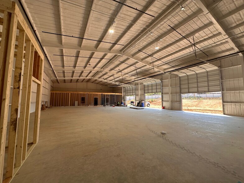 More Photos Of 12308 Rendon Rd, Burleson Industrial For Sale