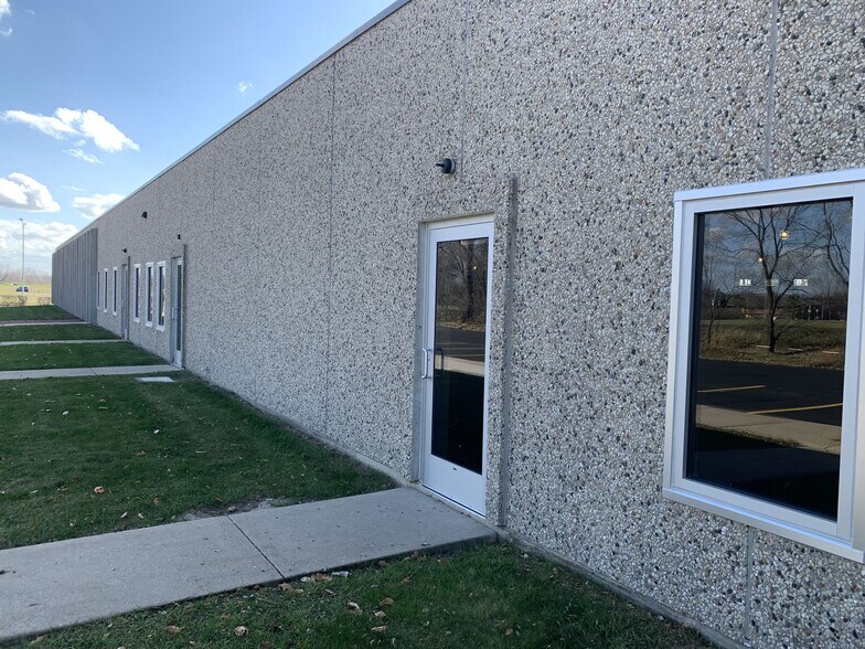 More Photos Of 2104 International Ln, Madison Light Distribution For Lease