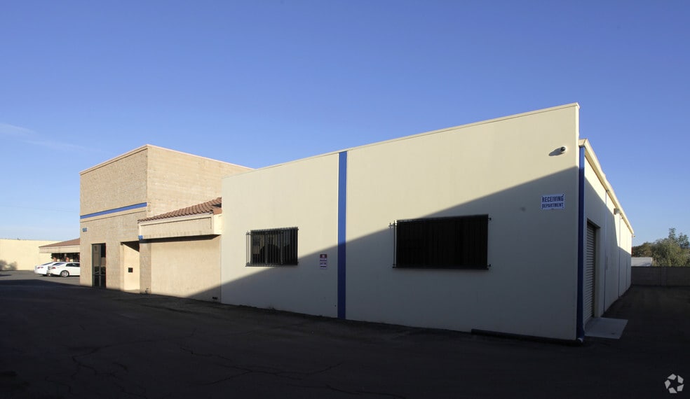 More Photos Of 1841-1861 W Commonwealth Ave, Fullerton Warehouse For Lease