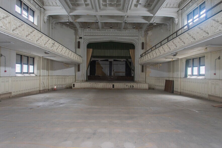 More Photos Of 220 S 47th St, Philadelphia Apartments For Lease