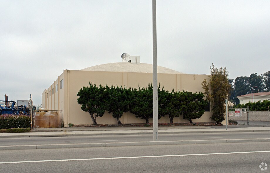More Photos Of 635 S Rose Ave, Oxnard Warehouse For Sale
