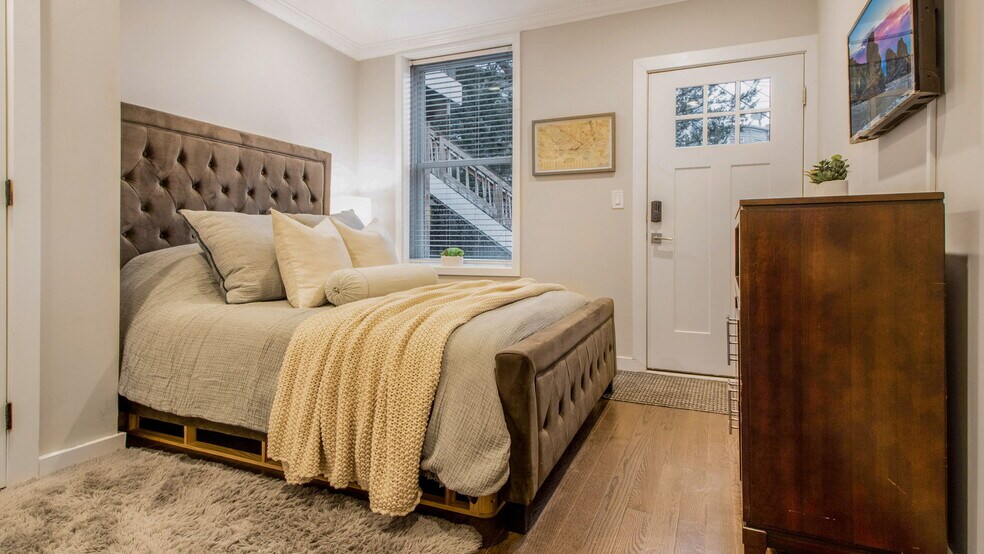 More Photos Of 1414 Pennsylvania Ave SE, Washington Apartments For Sale