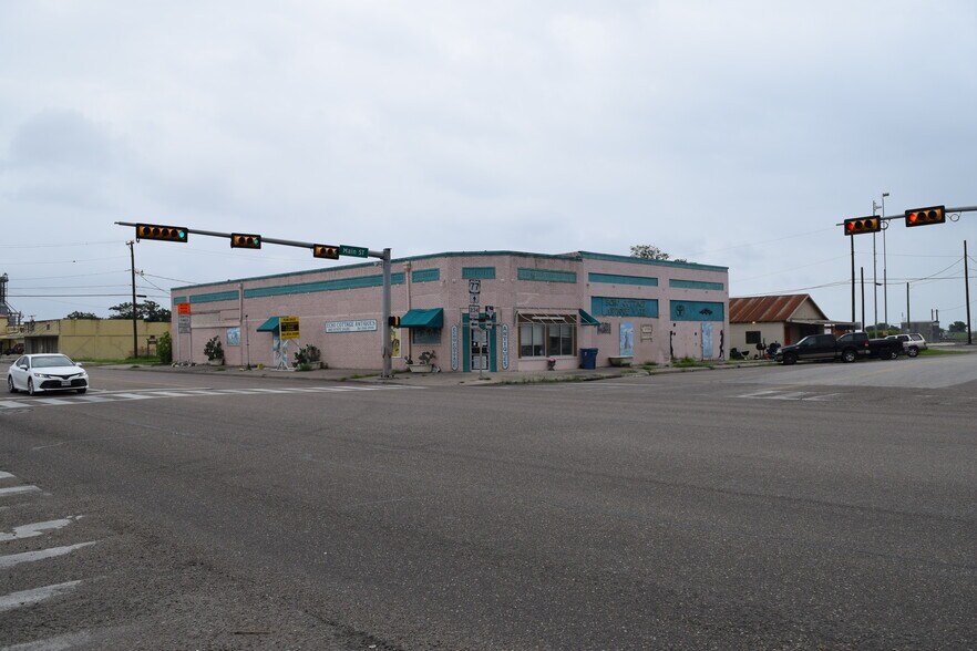 More Photos Of 100 Main St, Odem Freestanding For Sale
