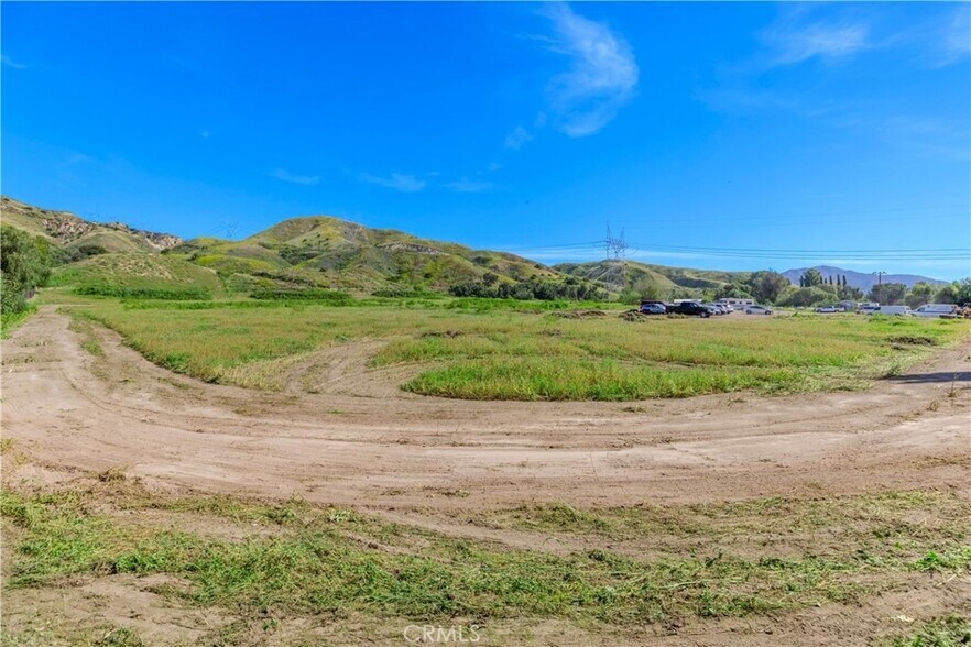 More Photos Of 11326 Wheatland Ave, Sylmar Land For Sale