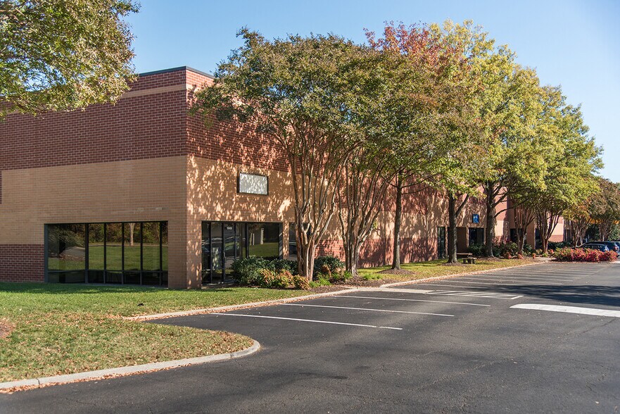 More Photos Of 10430-10440 Lakeridge Pky, Ashland Light Manufacturing For Lease