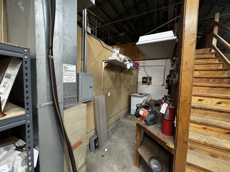 More Photos Of 118 Diekamp Ln, Saint Charles Service For Lease