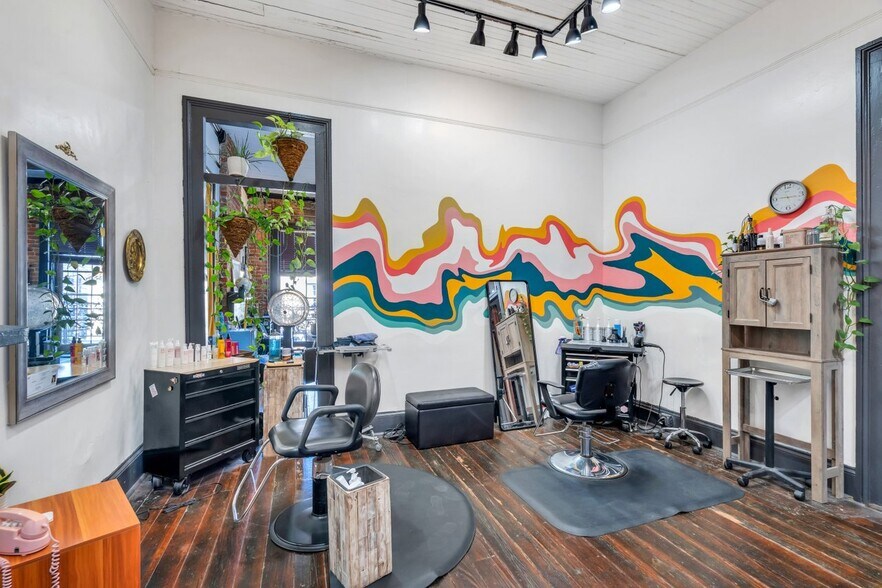 More Photos Of 1908 Magazine St, New Orleans Storefront Retail Residential For Sale