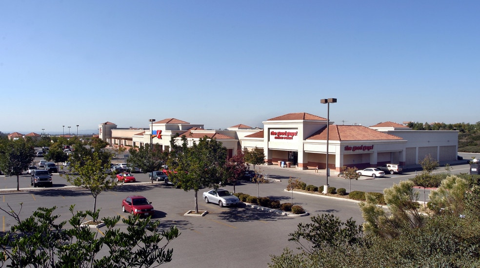More Photos Of 885 E H St, Chula Vista General Retail For Lease