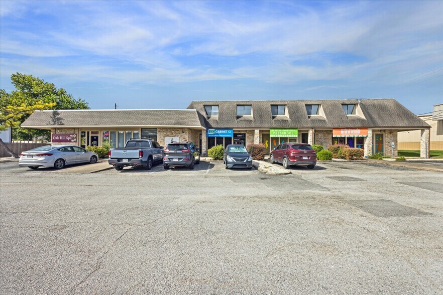 More Photos Of 8305 Hwy 71 W, Austin Storefront Retail Office For Lease