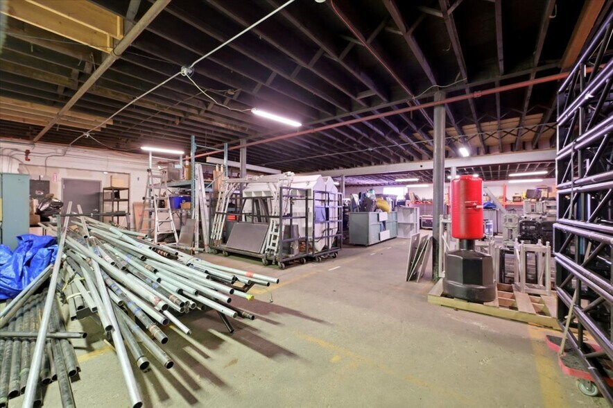 More Photos Of 14857 Martinville Rd, Belleville Warehouse For Sale