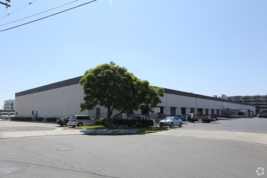 More Photos Of 1222 E Howell Ave, Anaheim Distribution For Lease