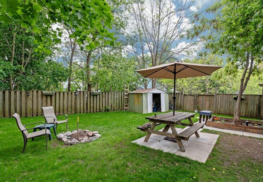 More Photos Of 195 Main St, Lucan Biddulph Apartments For Sale