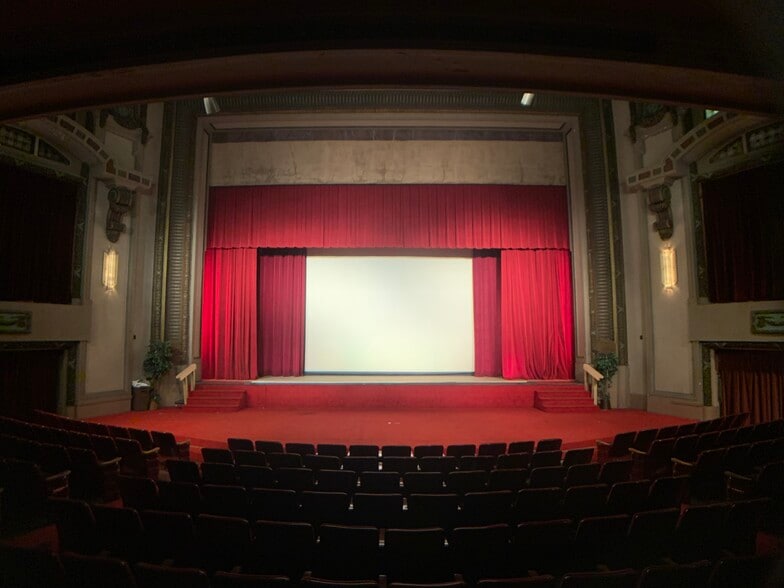 More Photos Of 727 Ohio St, Terre Haute Theater Concert Hall For Sale
