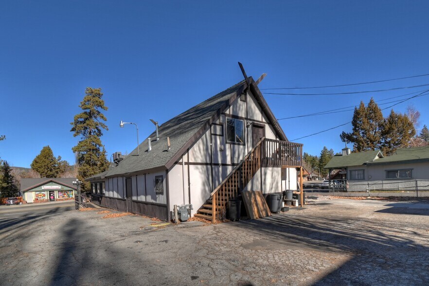 More Photos Of 41025 Big Bear Blvd, Big Bear Lake Restaurant For Sale