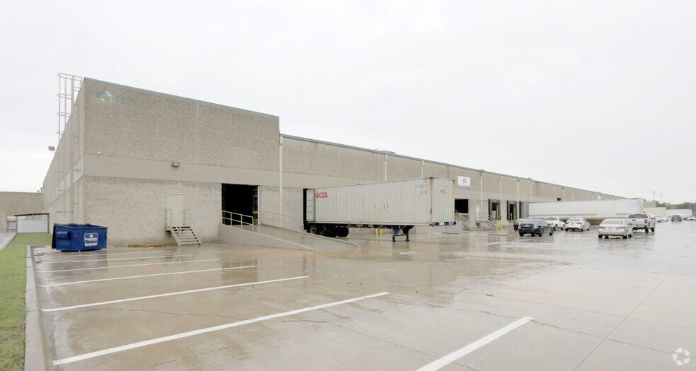 Primary Photo Of 1221 Champion Cir, Carrollton Warehouse For Lease