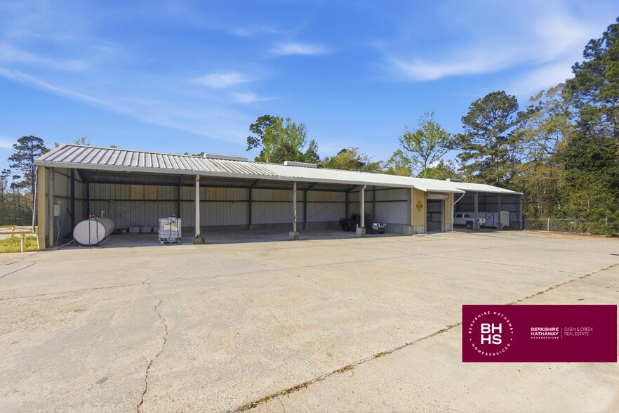 More Photos Of 3012 US-98, Mccomb Flex For Sale