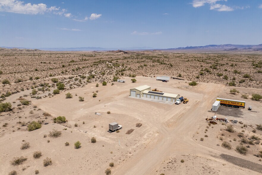 More Photos Of 8089 Wagon Wheel Dr, Lake Havasu City Warehouse For Sale