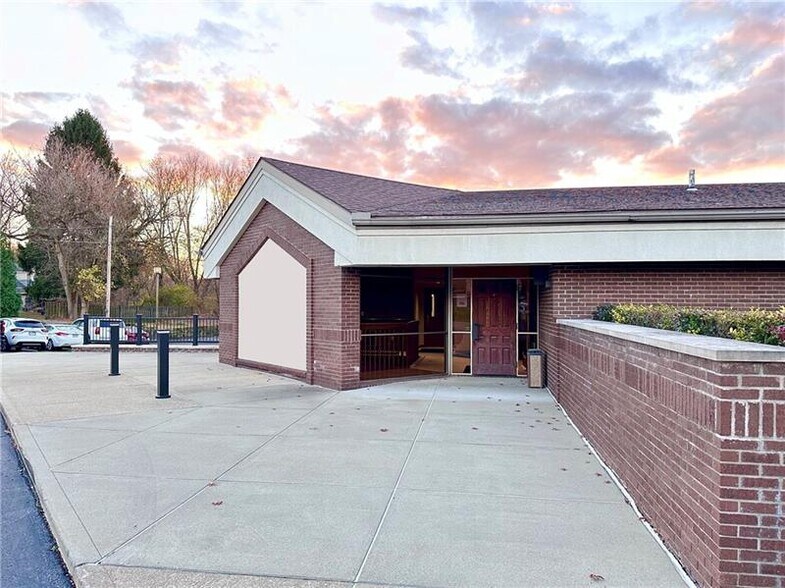 More Photos Of 2599 Wilmington Rd, New Castle Office For Sale