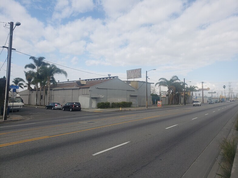 More Photos Of 9527 S Alameda St, Los Angeles Land For Sale