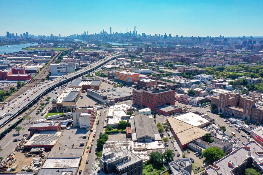 More Photos Of 450 Timpson Pl, Bronx Warehouse For Lease