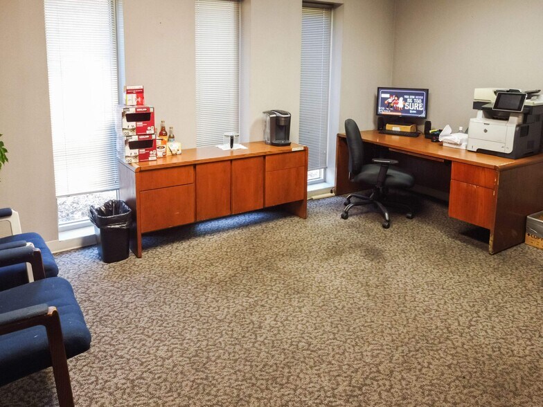 More Photos Of 818 Corning Way, Martinsburg Truck Terminal For Lease
