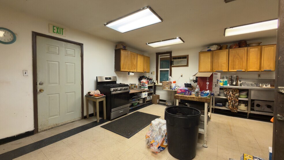 More Photos Of 664 2nd Ave, Deer Trail Office For Sale