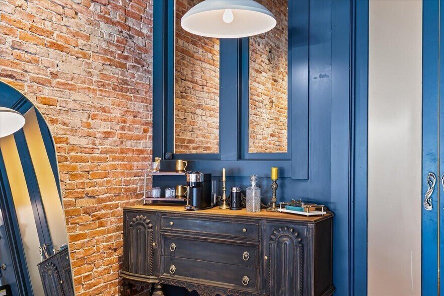 More Photos Of 145 E Main St, Ashland Restaurant For Sale