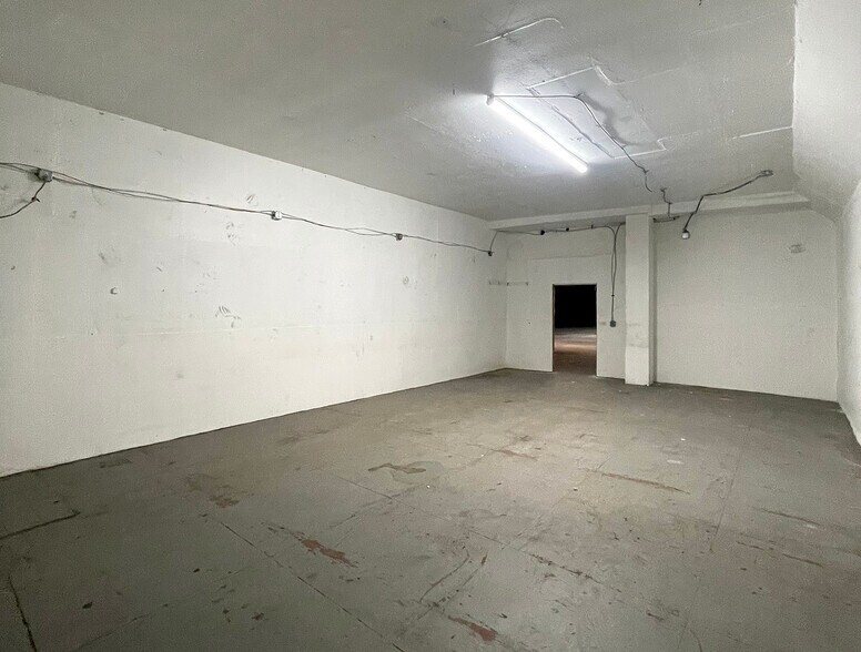 More Photos Of 2519-2521 Randolph St, Huntington Park Manufacturing For Sale