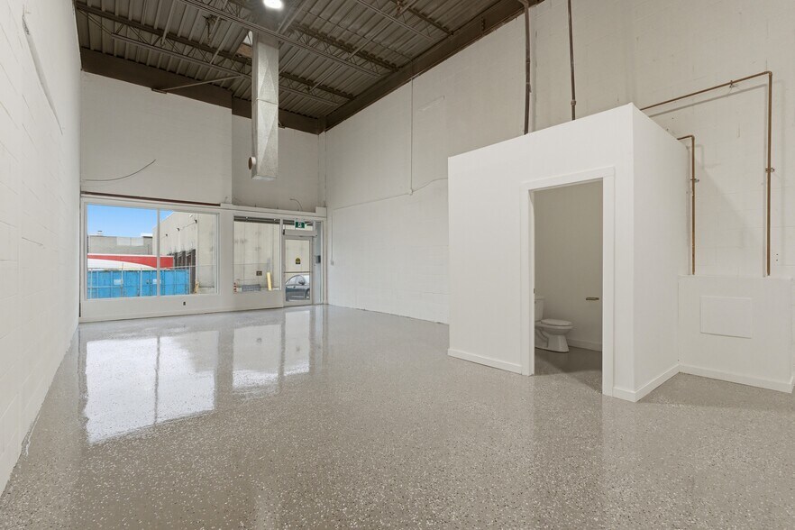 More Photos Of 397 Humberline Dr, Toronto Warehouse For Sale