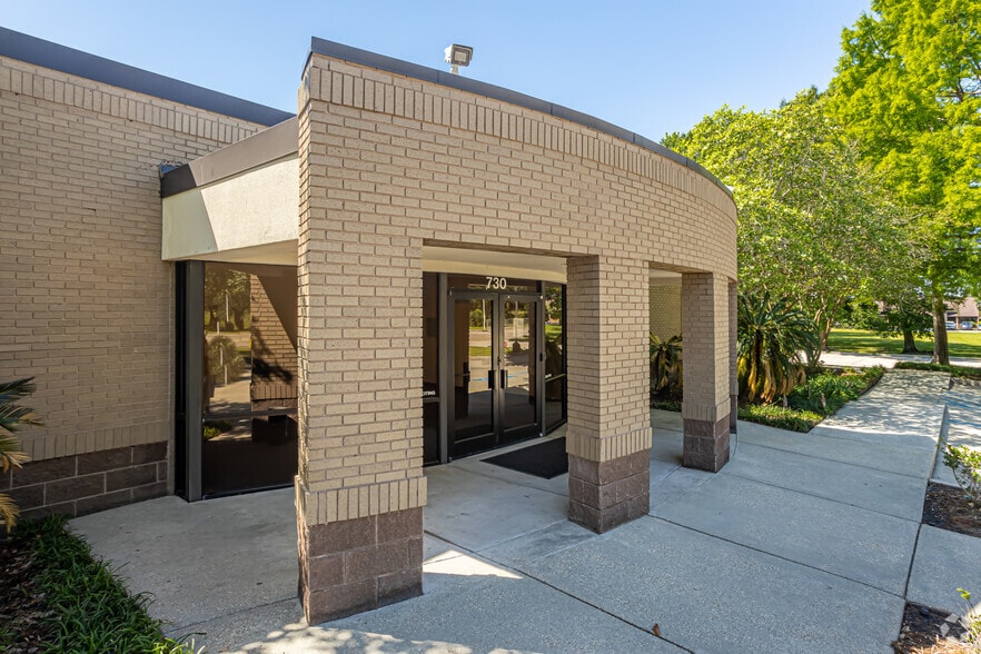 More Photos Of 730 E Kaliste Saloom Rd, Lafayette Distribution For Lease