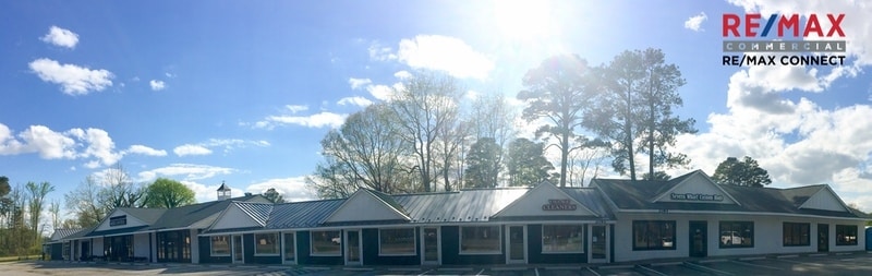 More Photos Of 2058-2090 George Washington Memorial Hwy, Gloucester Point General Retail For Sale