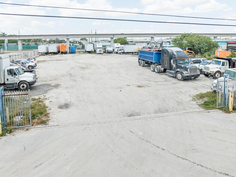 More Photos Of 7131 NW 26th Ave, Miami Warehouse For Sale