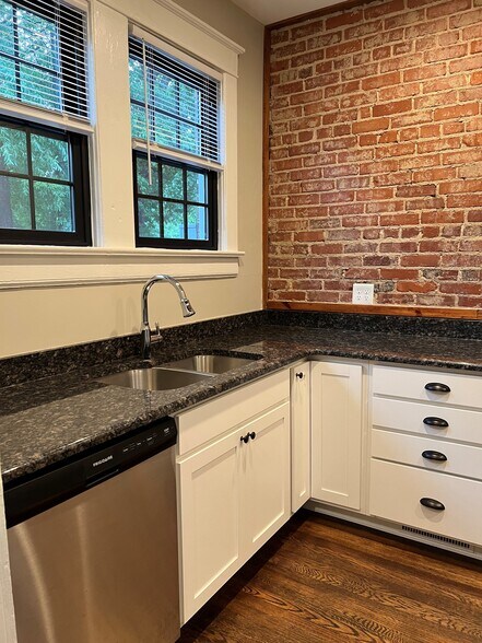 More Photos Of 200 N Gulf St, Sanford Multifamily For Sale