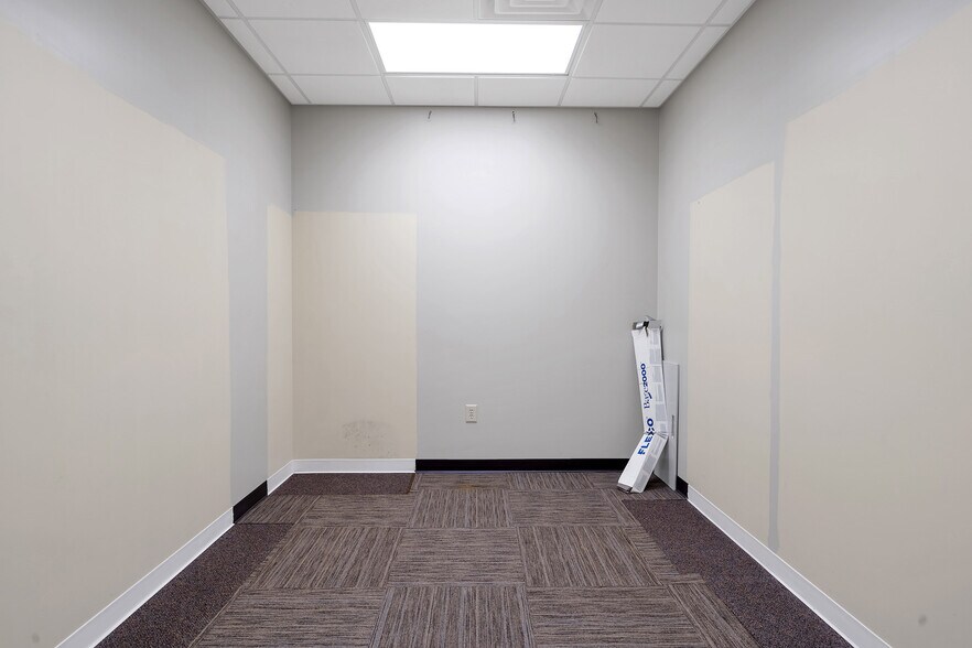 More Photos Of 4385 Johns Creek Pky, Suwanee Medical For Lease